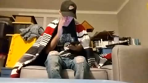 Snapshot of str33twyz3 chatting on 10/21/25, 08:59 Streetwyze online show from 10/21/25, 08:59