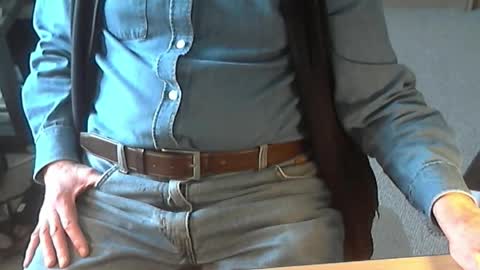 Snapshot of str8_dave chatting on 04/12/26, 02:22 Dave online show from 04/12/26, 02:22