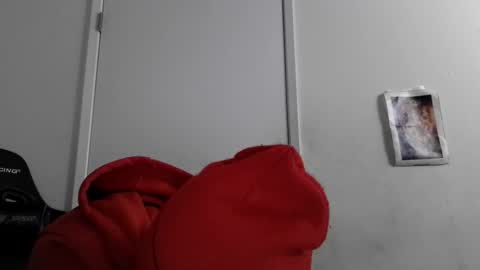 Snapshot of str8dj chatting on 10/21/25, 06:58 Dj online show from 10/21/25, 06:58