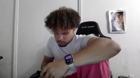 Snapshot of str8dj chatting on 10/30/25, 04:36 Dj online show from 10/30/25, 04:36