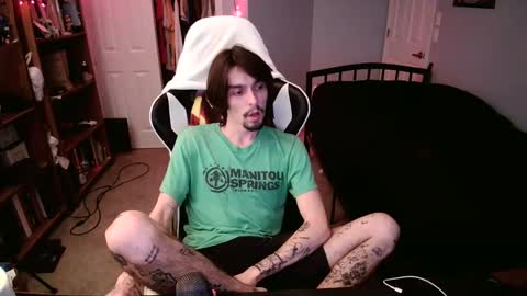 str8whiteboy21 online show from 12/23/24, 05:39