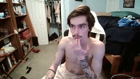 str8whiteboy21 online show from 02/12/25, 05:47