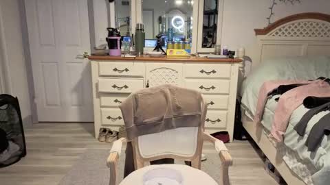 str8whiteboy21 online show from 02/05/26, 07:35