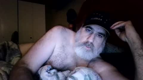 Straightbear4you online show from 06/11/26, 08:56