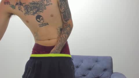 Snapshot of straightboy_nick chatting on 03/13/26, 01:23 NICK online show from 03/13/26, 01:23