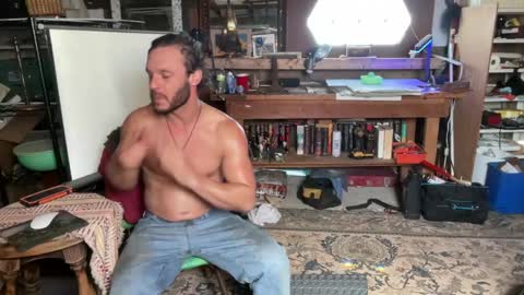 Cowboy Zuhly online show from 04/16/26, 06:19