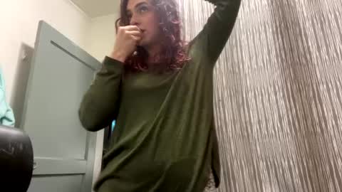 Snapshot of straightoutthetrailer chatting on 01/07/25, 03:57 lucille beatrice luficer call me lucy online show from 01/07/25, 03:57