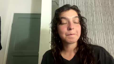 Snapshot of straightoutthetrailer chatting on 10/10/25, 02:32 lucille beatrice luficer call me lucy online show from 10/10/25, 02:32