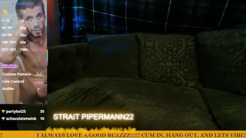 Snapshot of straitpipermann22 chatting on 12/17/25, 02:39 straitpipermann22 online show from 12/17/25, 02:39