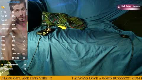 Snapshot of straitpipermann22 chatting on 12/17/25, 02:45 straitpipermann22 online show from 12/17/25, 02:45