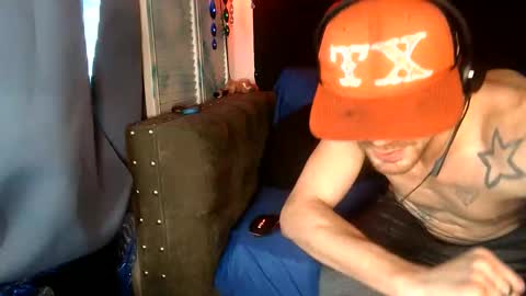 Snapshot of straitpipermann22 chatting on 01/17/26, 03:28 straitpipermann22 online show from 01/17/26, 03:28