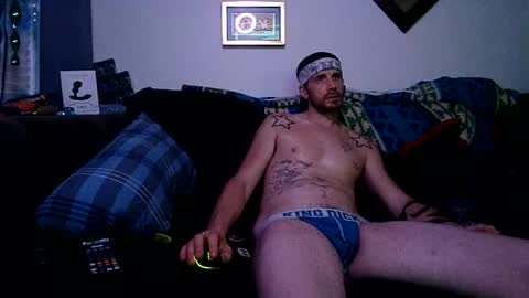 Snapshot of straitpipermann22 chatting on 03/20/26, 10:53 straitpipermann22 online show from 03/20/26, 10:53