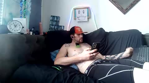 Snapshot of straitpipermann22 chatting on 03/28/26, 06:18 straitpipermann22 online show from 03/28/26, 06:18