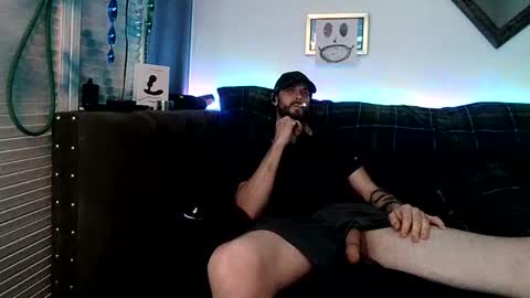 Snapshot of straitpipermann22 chatting on 04/20/26, 05:16 straitpipermann22 online show from 04/20/26, 05:16