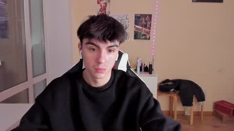 Ray online show from 02/02/25, 02:34