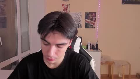 Ray online show from 02/18/25, 03:32