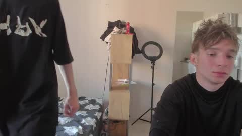 Ray online show from 06/02/26, 04:47