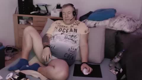 Stranger online show from 10/29/25, 12:40