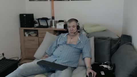 Stranger online show from 03/09/26, 11:36