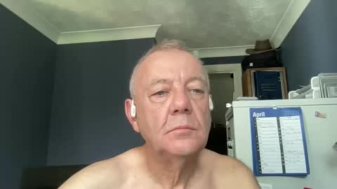 Snapshot of stranger6666666 chatting on 04/26/26, 01:20 stranger66666 online show from 04/26/26, 01:20