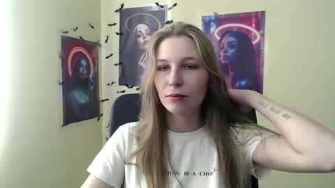 Snapshot of stranger_giirl chatting on 04/02/26, 06:11 Amalia online show from 04/02/26, 06:11