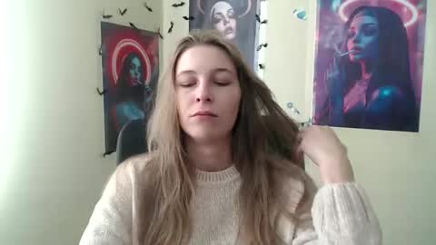 Snapshot of stranger_giirl chatting on 04/27/26, 06:11 Amalia online show from 04/27/26, 06:11