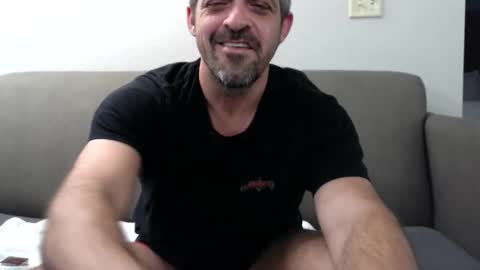 Snapshot of strangeratnight87 chatting on 04/27/26, 05:16 strangeratnight87 online show from 04/27/26, 05:16