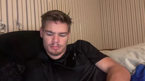 Snapshot of stratman301 chatting on 09/29/25, 06:29 stratman301 online show from 09/29/25, 06:29