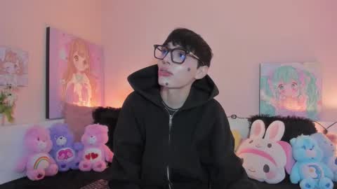 strawberry_kitty_ online show from 02/01/26, 04:11