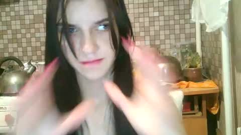 Snapshot of strawberry_storm chatting on 10/31/25, 09:16 Strawberry Storm online show from 10/31/25, 09:16