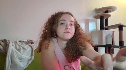 Snapshot of strawberrylotsacake chatting on 09/09/25, 12:59 Strawberrylotsacake online show from 09/09/25, 12:59