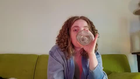 Snapshot of strawberrylotsacake chatting on 10/10/25, 06:18 Strawberrylotsacake online show from 10/10/25, 06:18