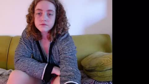 Snapshot of strawberrylotsacake chatting on 10/15/25, 01:55 Strawberrylotsacake online show from 10/15/25, 01:55