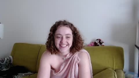 Snapshot of strawberrylotsacake chatting on 05/21/26, 04:47 Strawberrylotsacake online show from 05/21/26, 04:47