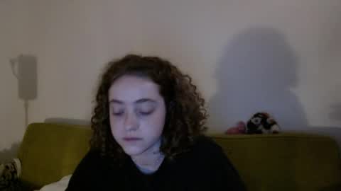 Snapshot of strawberrylotsacake chatting on 05/24/26, 10:42 Strawberrylotsacake online show from 05/24/26, 10:42