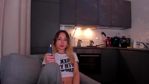 Tati and Lola online show from 10/20/25, 05:35