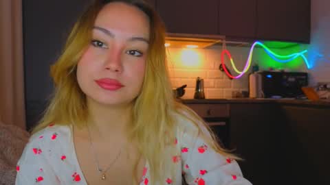 Tati and Lola online show from 03/01/26, 04:14