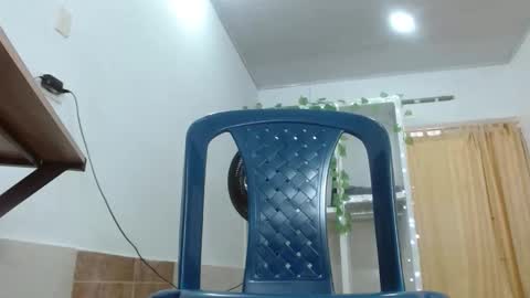 Snapshot of strawberrysexy735 chatting on 12/02/25, 03:40 Dulce online show from 12/02/25, 03:40