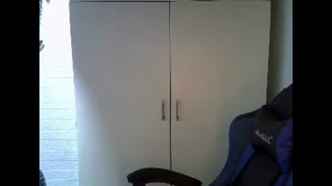 strawberrywine07 online show from 03/07/25, 04:35