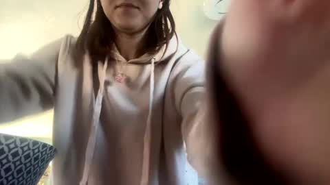 Snapshot of strawbrysugar chatting on 01/16/25, 06:27 Ruby Moon online show from 01/16/25, 06:27