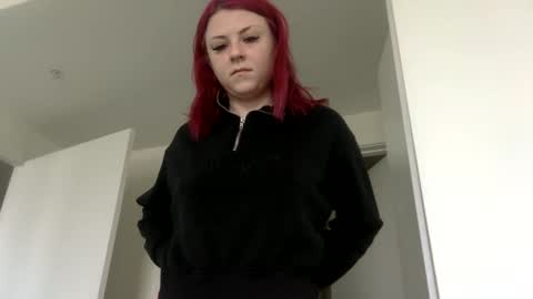 Snapshot of strawbrysugar chatting on 02/11/25, 07:38 Ruby Moon online show from 02/11/25, 07:38