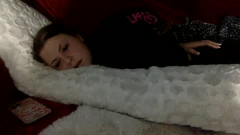 Snapshot of strawbrysugar chatting on 02/26/25, 02:03 Ruby Moon online show from 02/26/25, 02:03