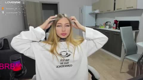 Streis  open pvt online show from 10/17/25, 03:25