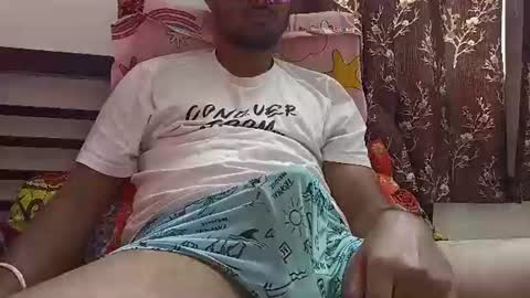 Snapshot of strip_couple_love1 chatting on 03/22/26, 05:22 strip_couple_love1 online show from 03/22/26, 05:22