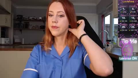 Amorina online show from 12/15/25, 11:03