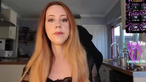 Snapshot of stripmequick chatting on 04/14/26, 09:26 Amorina online show from 04/14/26, 09:26