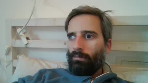 stroke1 online show from 01/12/25, 07:32