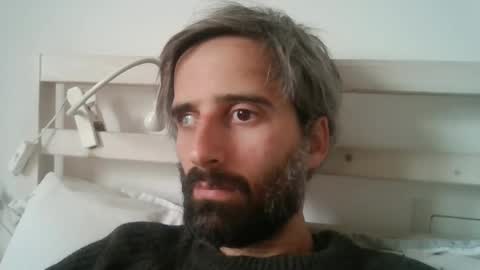 stroke1 online show from 03/11/25, 08:30