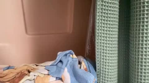 Snapshot of stroking33again chatting on 11/10/25, 02:38 stroking33again online show from 11/10/25, 02:38