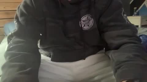 Snapshot of stroking33again chatting on 11/21/25, 02:38 stroking33again online show from 11/21/25, 02:38